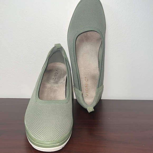 Vionic Jacey Knit Army Green Suede Trim Slip On Loafers - Picture 4 of 14
